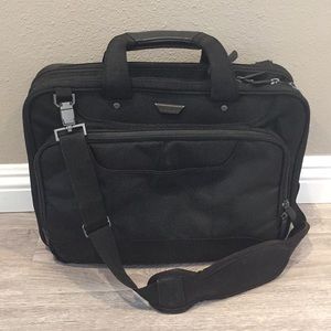 Targus black laptop travel briefcase many pockets
